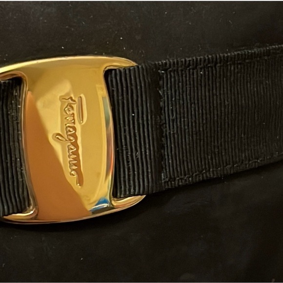 Salvatore Ferragamo Crossbody Shoulder Bag - Picture 2 of 6